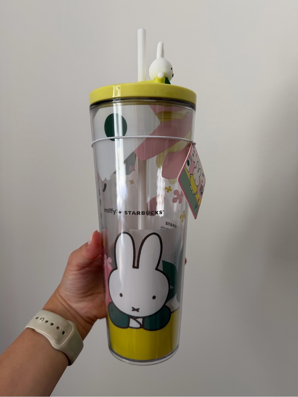 New Starbucks X Miffy Venti Cup With Straw Topper